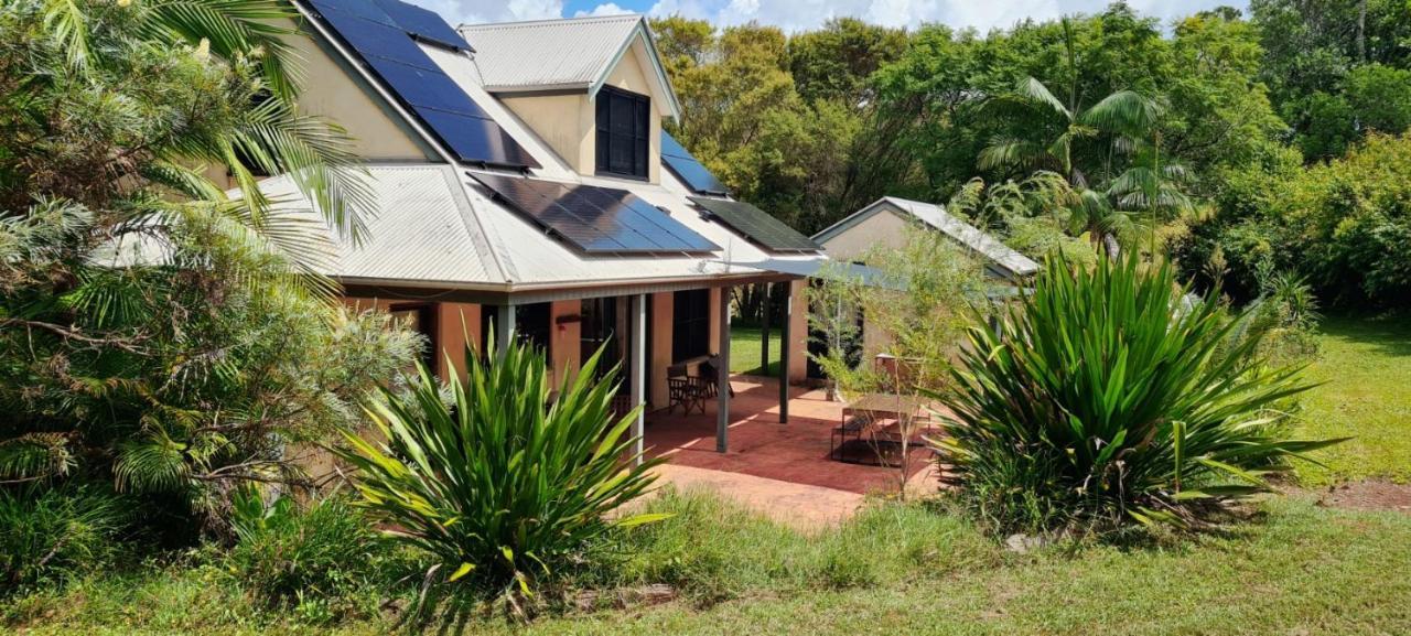 The Barn Villa Bangalow Exterior photo